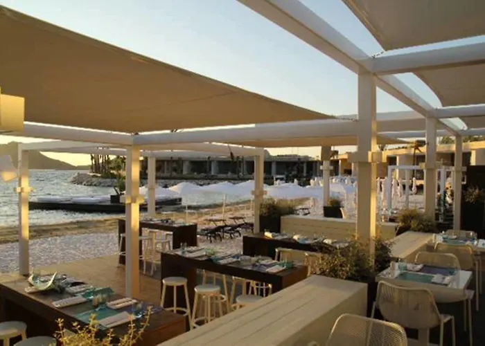 Yalikavak Marina Hotel 4*